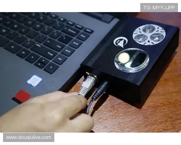 微型化设备拓展拍摄视角，为内容创作带来更多可能性